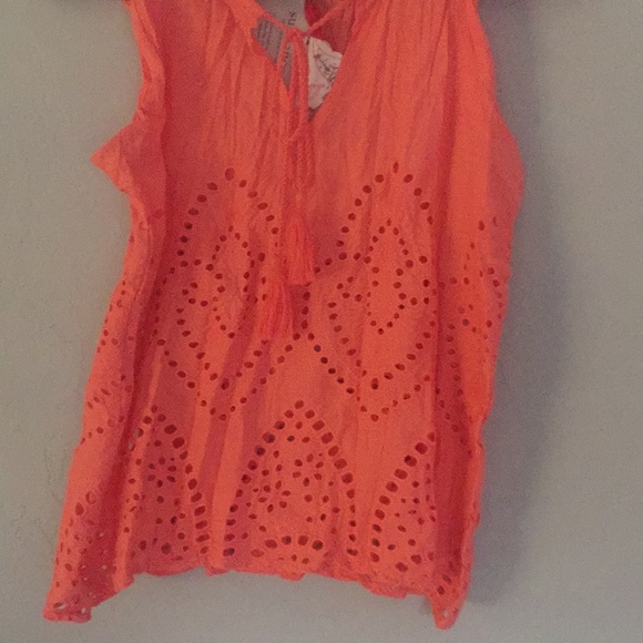 Rubyyaya Cleopatra Eyelet Top NWT SZ S Grapefruit - Picture 3 of 6